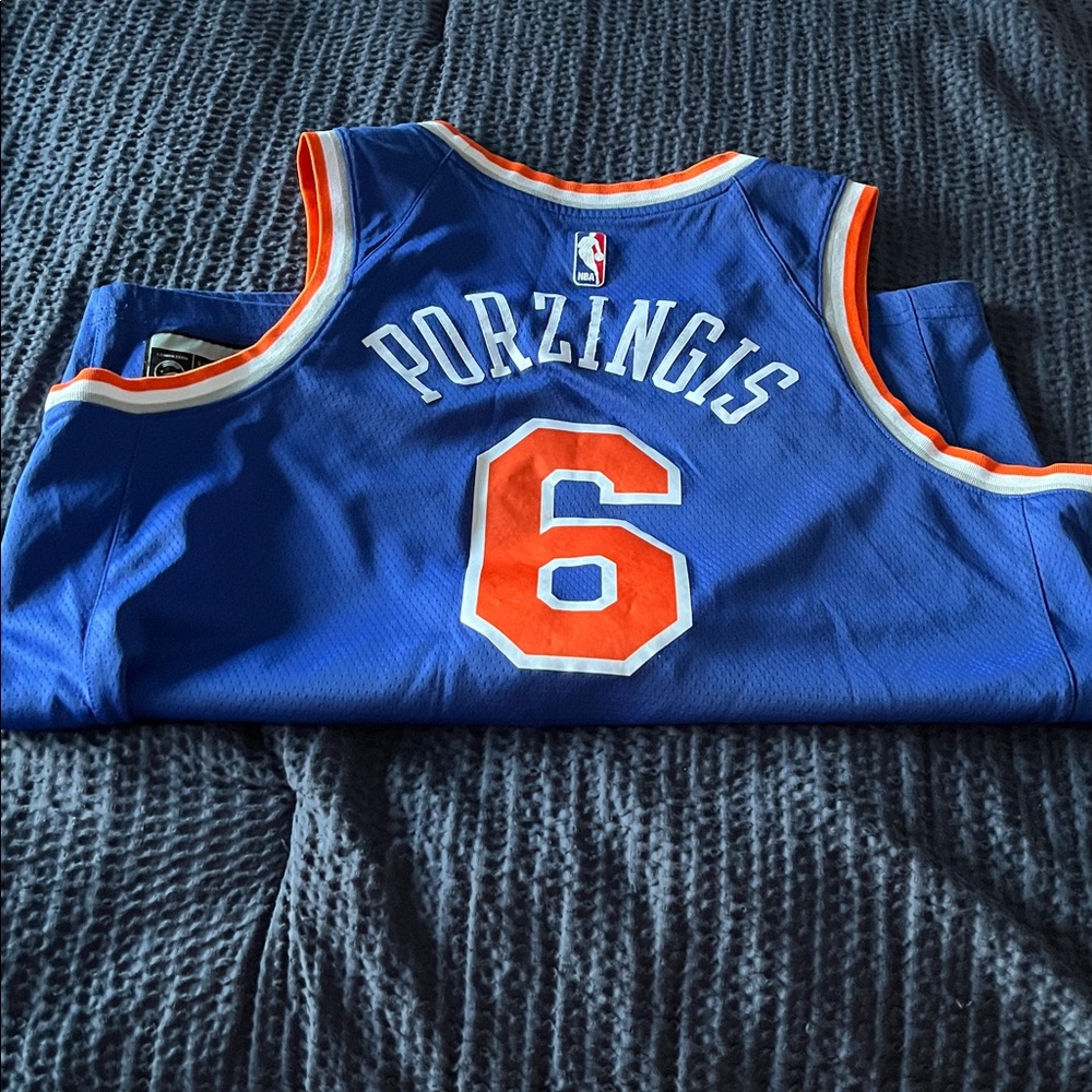 Nike Porzingis Blue and Orange New York Jersey - Picture 4 of 6